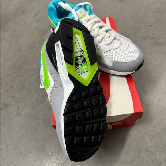 NIB Nike Air Max St Retro Running Sneakers White Blue Women’s Size 7/38 - Picture 3 of 6